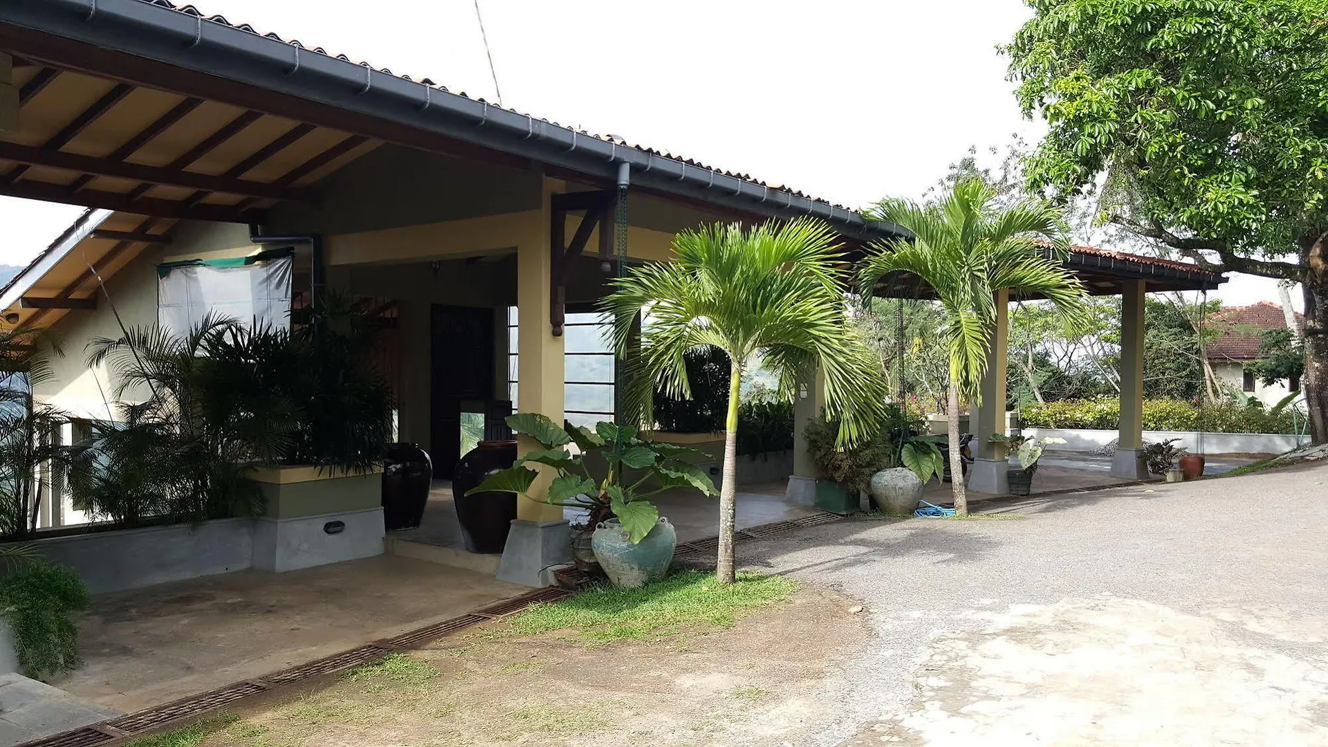 Albatross Boutique Villa Kandy Otel